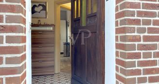 von_poll_real_estate_property_25202025_image_2