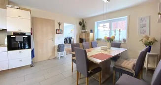 von_poll_real_estate_property_25202026_image_7