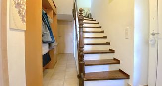 von_poll_real_estate_property_25202026_image_16
