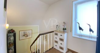 von_poll_real_estate_property_25202026_image_17