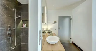 von_poll_real_estate_property_25202022_image_29