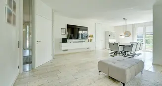 von_poll_real_estate_property_25202022_image_9