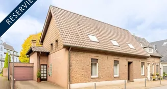 von_poll_real_estate_property_25202030_image_0