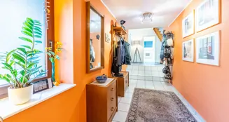 von_poll_real_estate_property_25202030_image_10