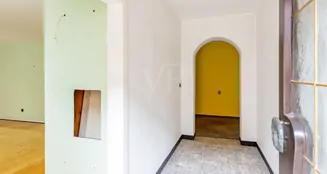 von_poll_real_estate_property_25202030_image_21