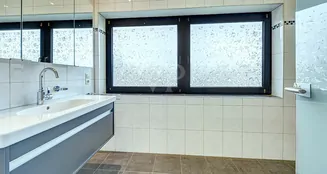 von_poll_real_estate_property_25202029_image_12