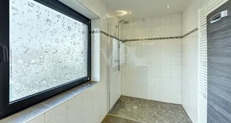 von_poll_real_estate_property_25202029_image_13