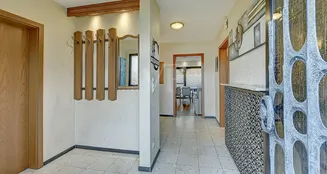 von_poll_real_estate_property_25202029_image_2