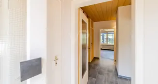 von_poll_real_estate_property_25202031_image_2