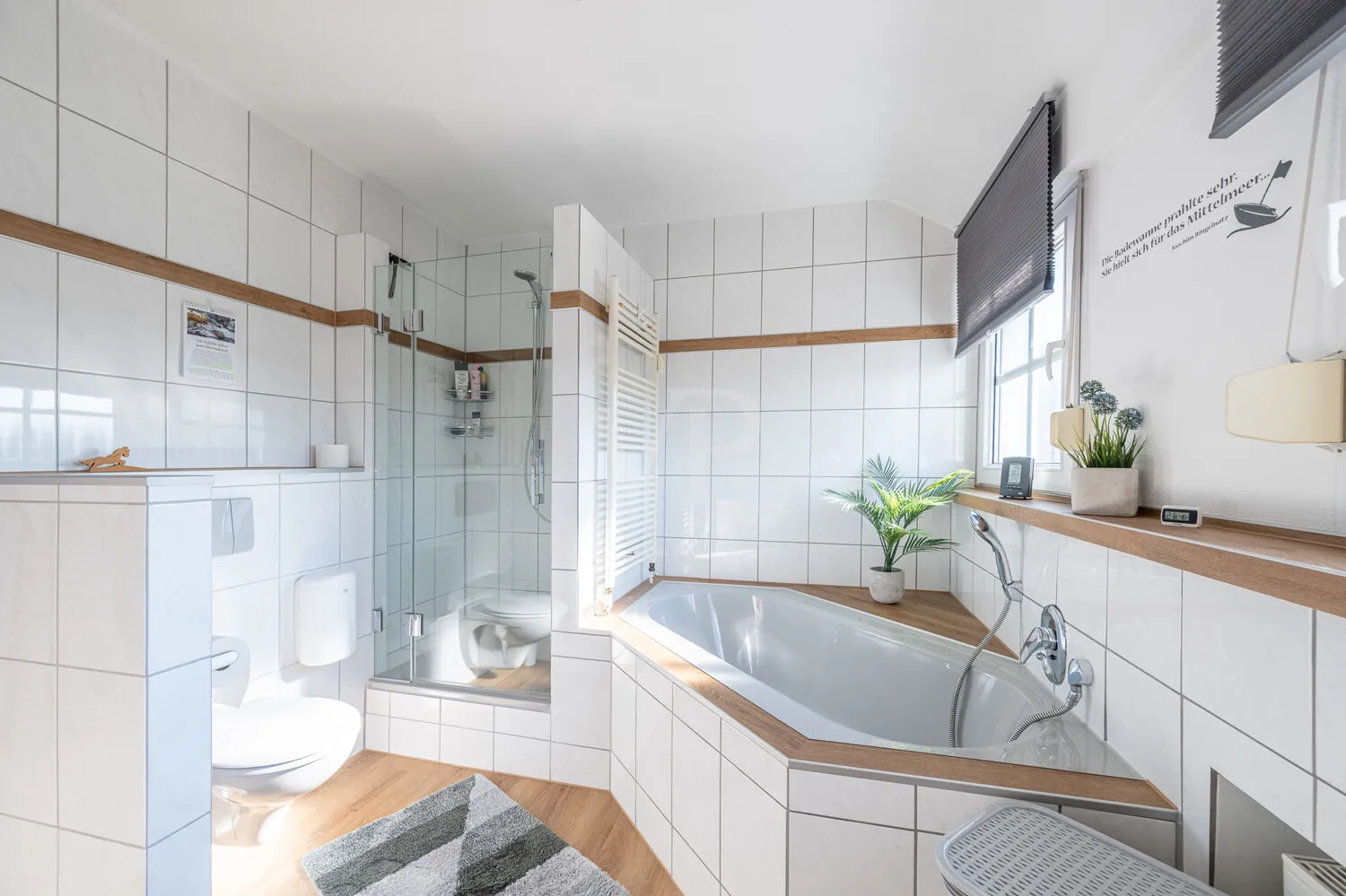 Wohnung 3 DG Bad