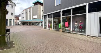 von_poll_real_estate_property_26202010_image_7