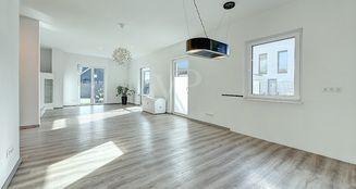 von_poll_real_estate_property_25202003_image_9