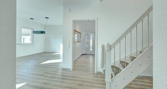 von_poll_real_estate_property_25202003_image_7