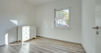 von_poll_real_estate_property_25202003_image_5