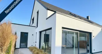 von_poll_real_estate_property_26202002_image_0