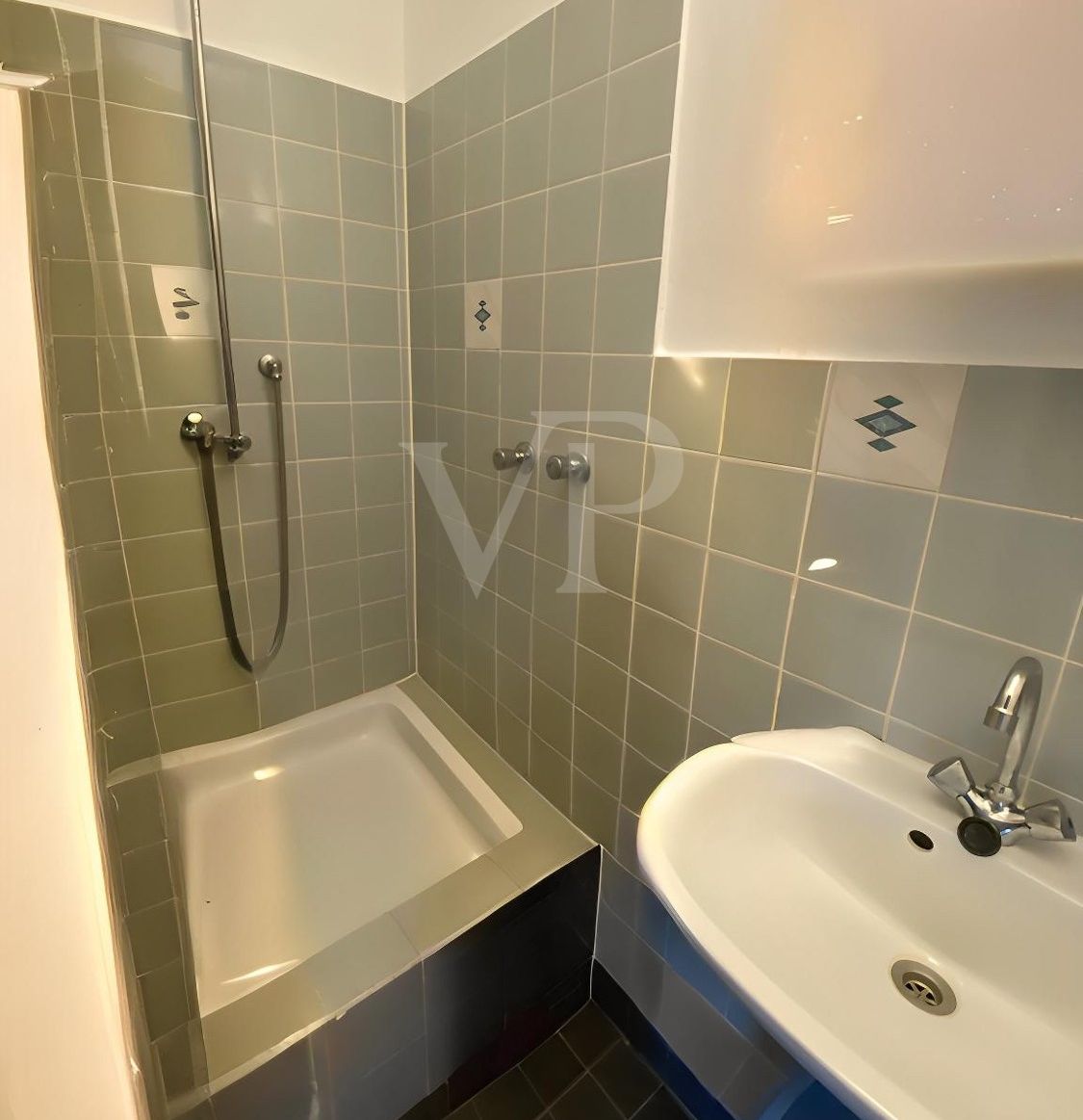 KI Bad Dusche