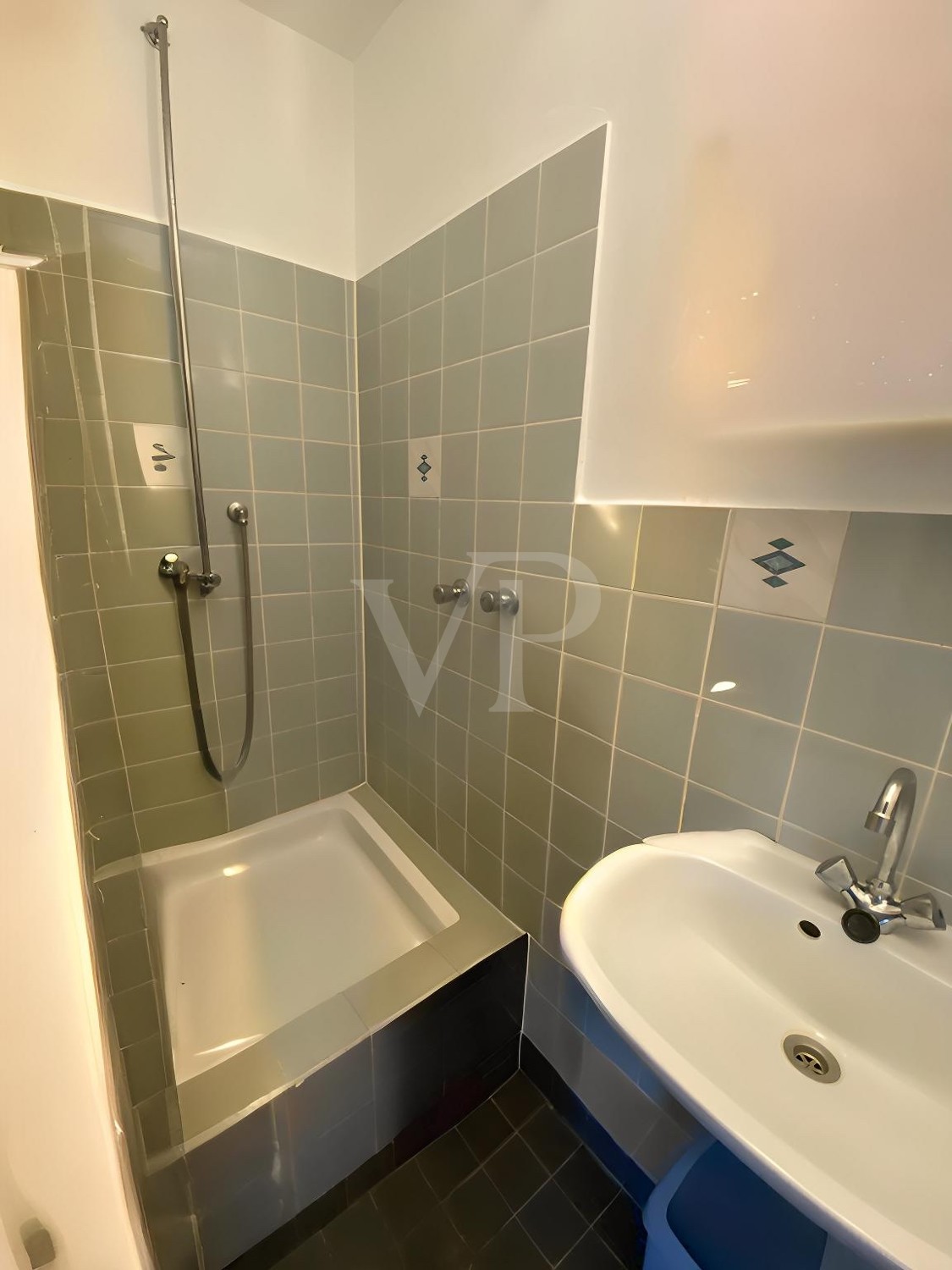KI Bad Dusche