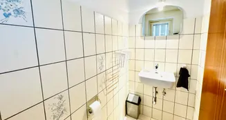 von_poll_real_estate_property_25202008_image_5