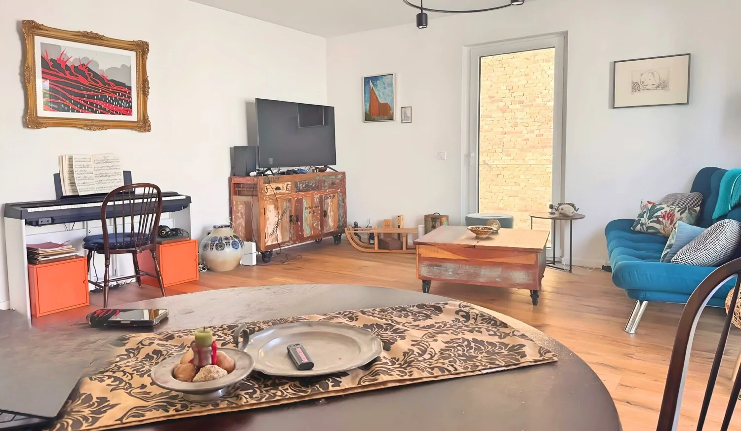 Hochwertige 3-Zimmer-Wohnung mit separatem Eingang sowie einem Balkon