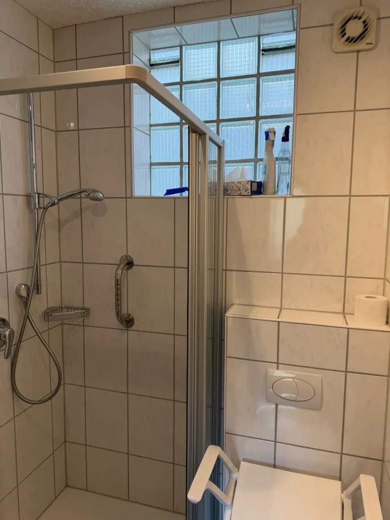 Duschbad EG