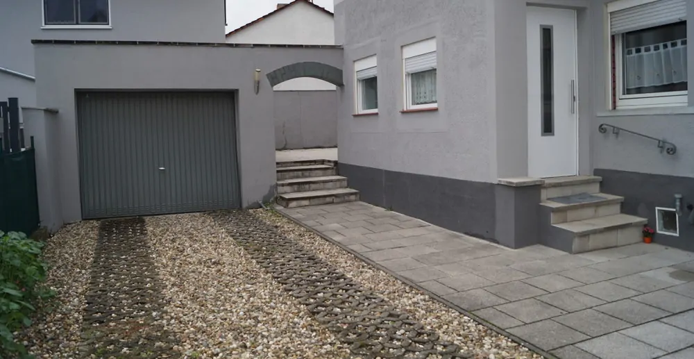 Sep. Eingang EG Wohnung