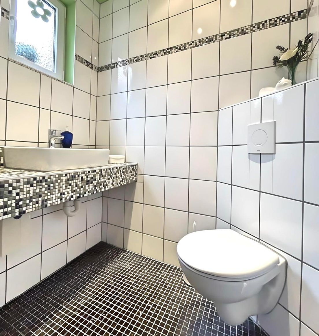 Gästetoilette EG