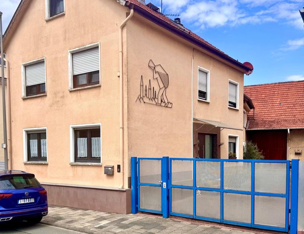 Straßenansicht