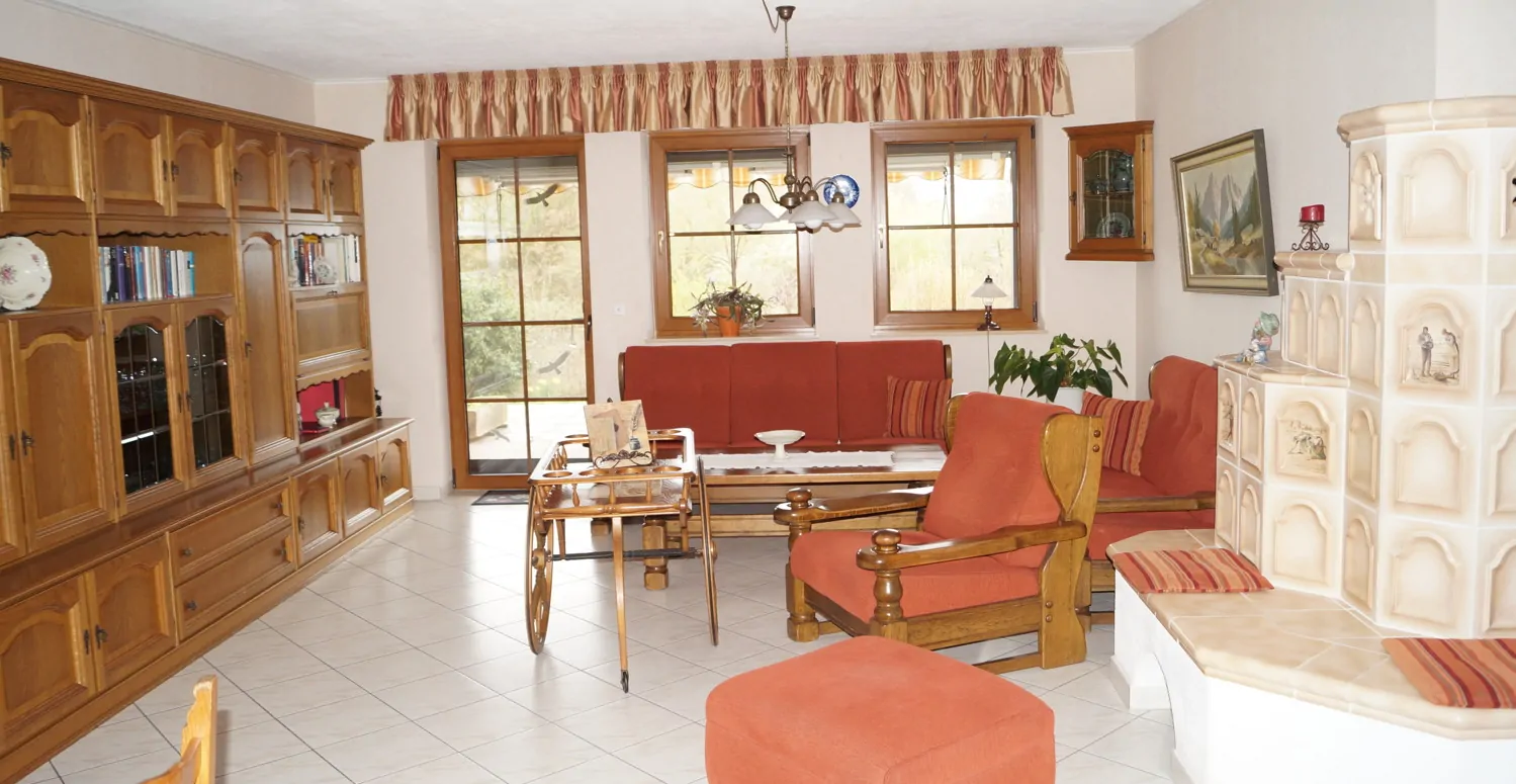 weitläufiges Wohnzimmer