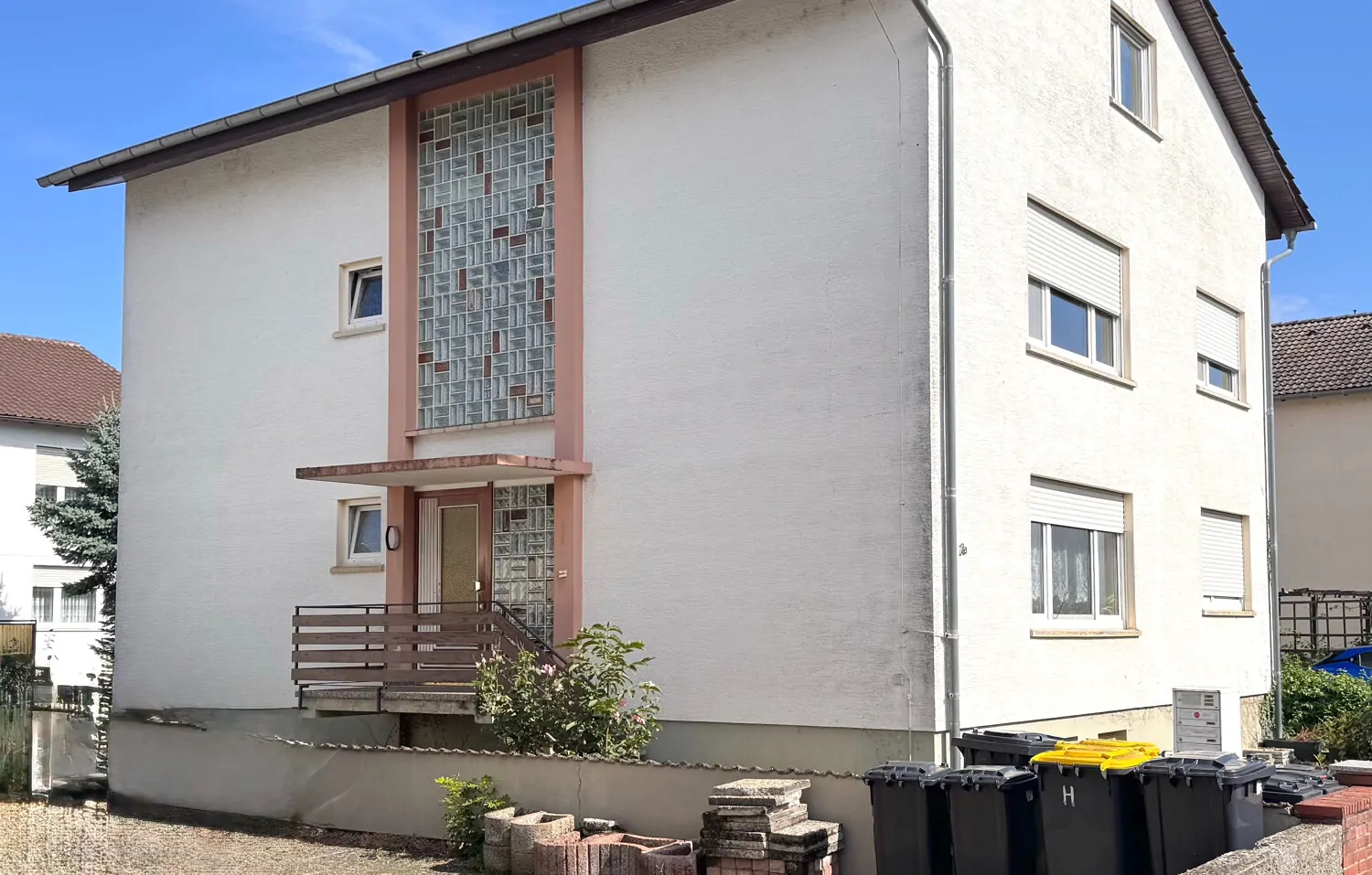 Zweifamilienhaus mit Ausbaureserve in ruhiger Feldrandlage