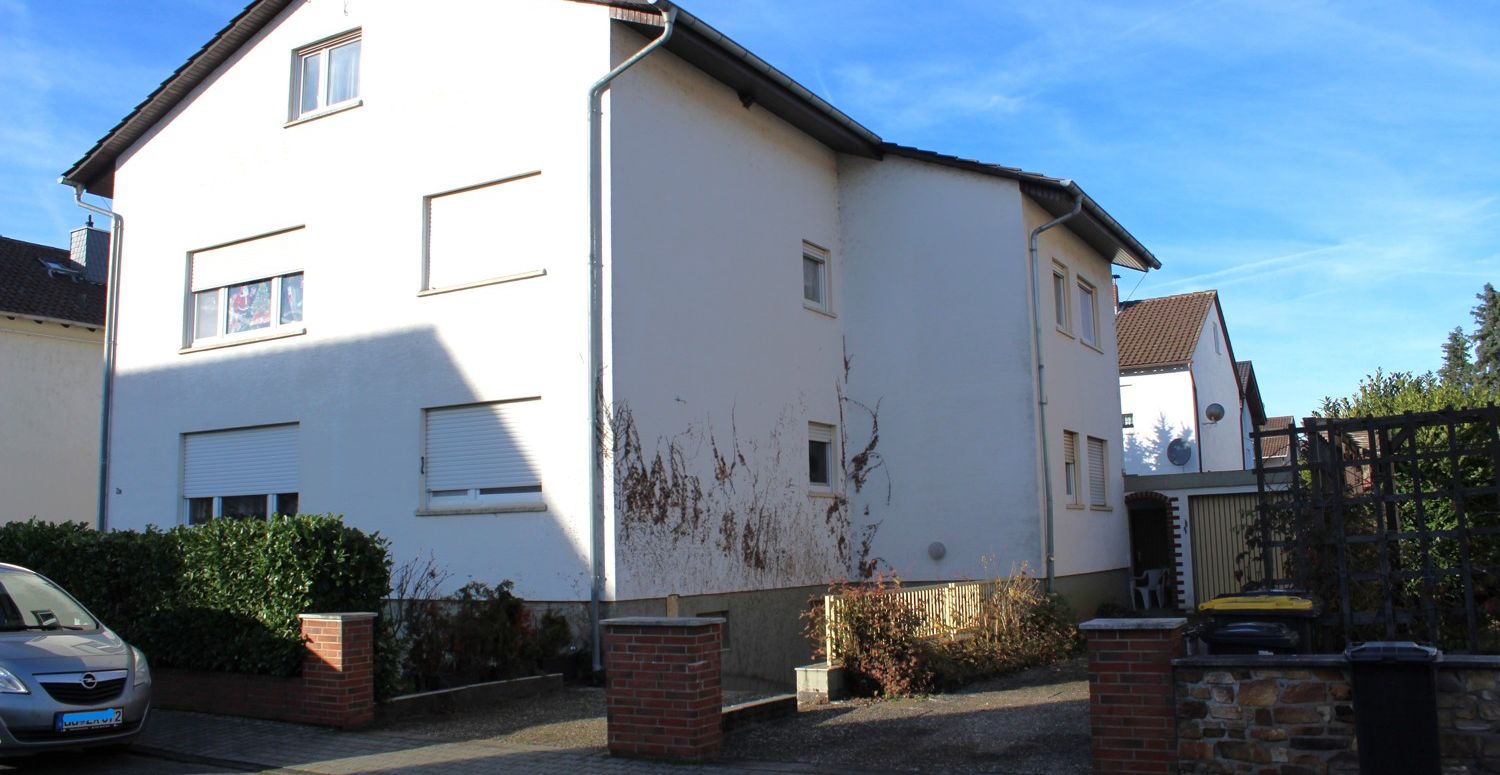 Zweifamilienhaus mit Ausbaureserve in ruhiger Feldrandlage