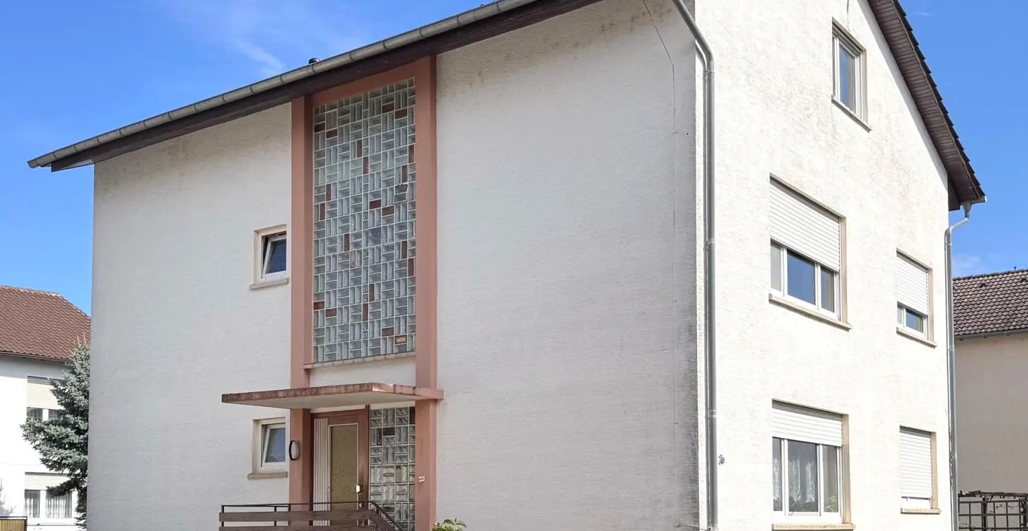 Zweifamilienhaus mit Ausbaureserve in ruhiger Feldrandlage