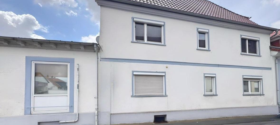 Gewerbeeinheit mit Wohnung