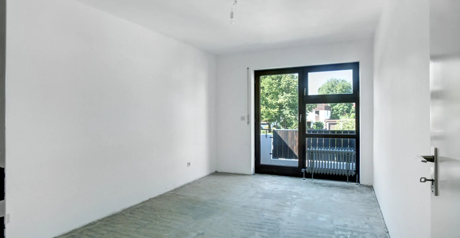 1. OG - Elternschlafzimmer mit Balkonzugang