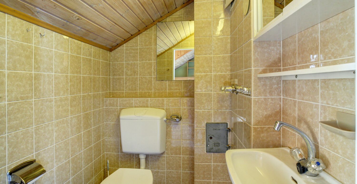 DG - WC