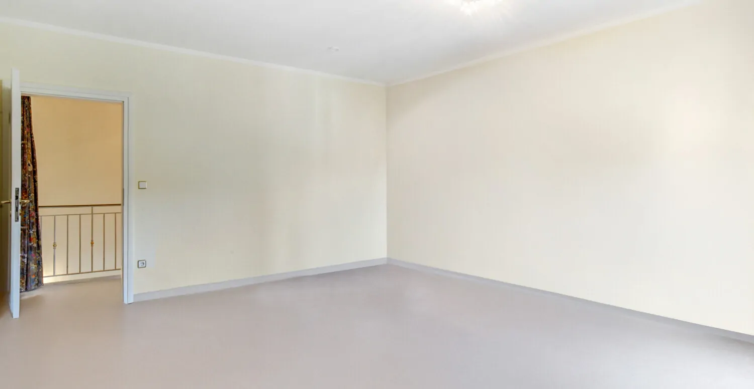 Schlafzimmer (gräumt)