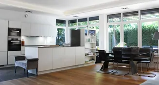 von_poll_real_estate_property_25036032_image_4