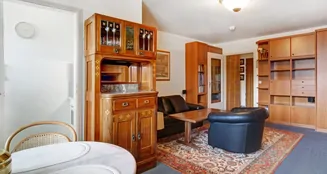 von_poll_real_estate_property_25036043_image_1