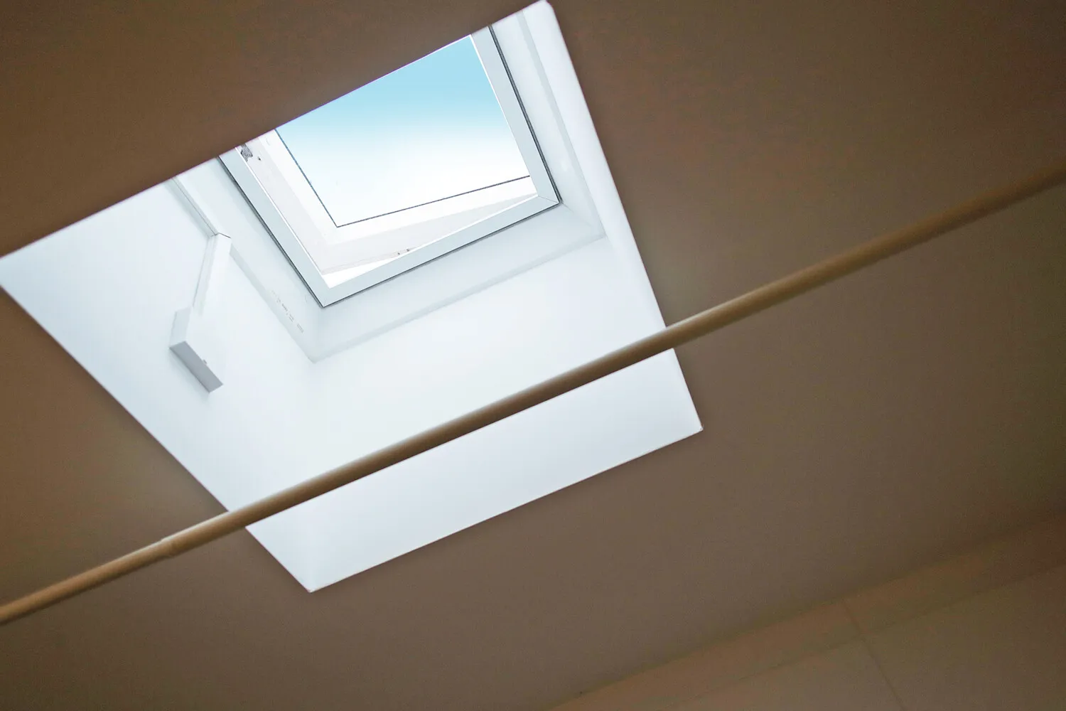 Dachflächenfenster im Gäste-Bad, Flur, Badezimmer