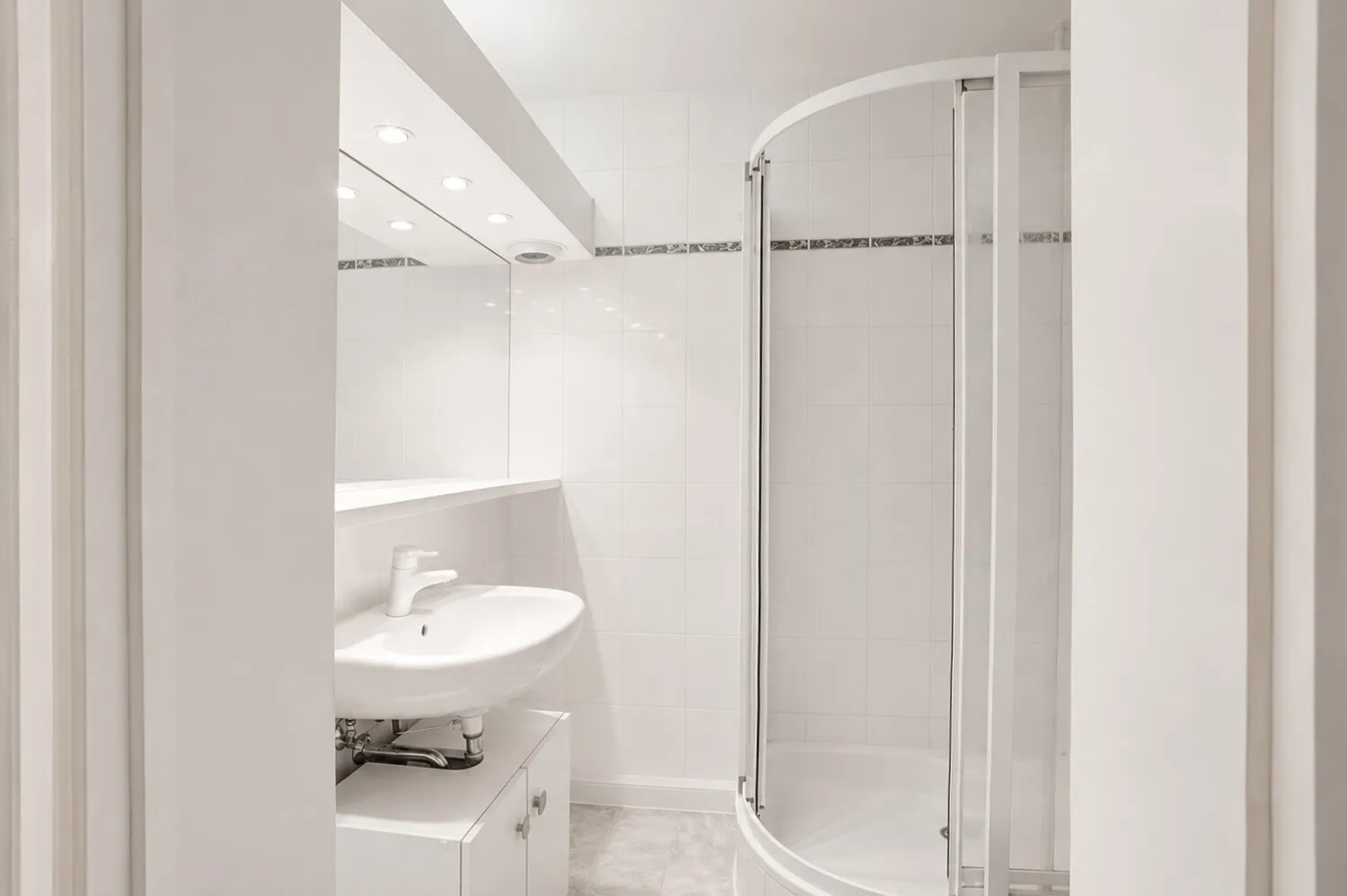 Badezimmer 1