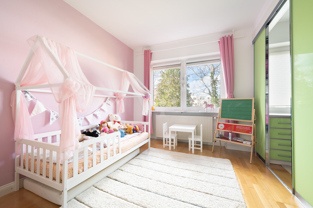 Zimmer mit Ankleide
