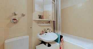 von_poll_real_estate_property_25036015_image_4