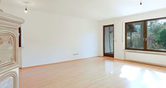von_poll_real_estate_property_25036011_image_1