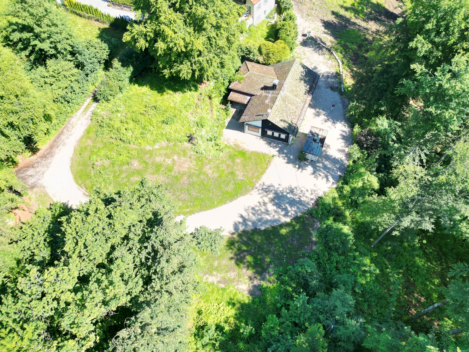 Grundstück mit Altbestand