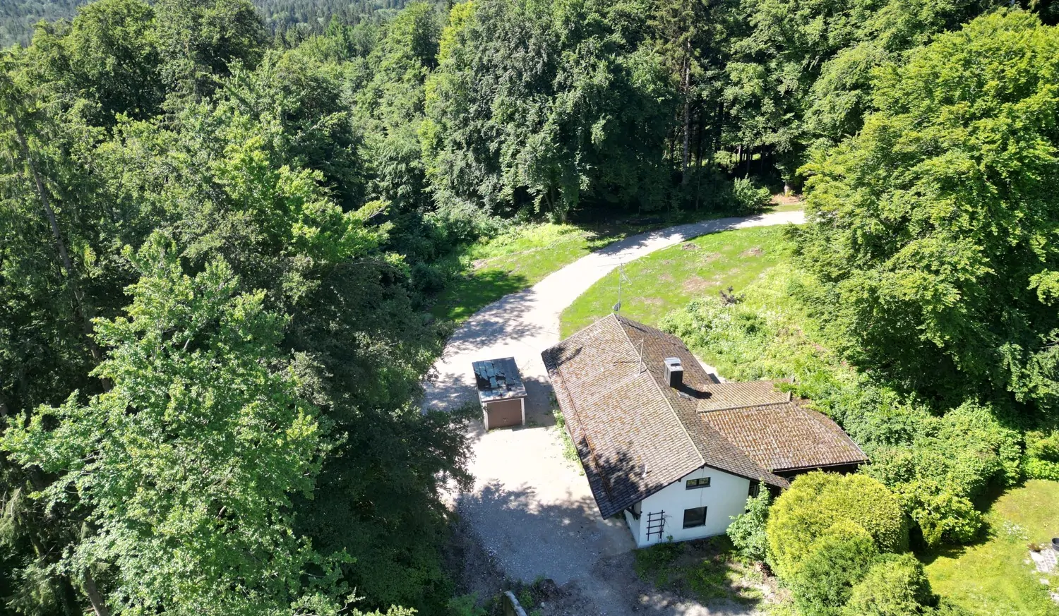 Grundstück mit Altbestand