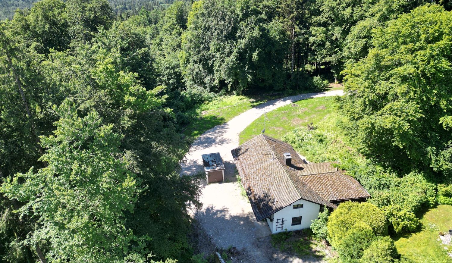 Grundstück mit Altbestand