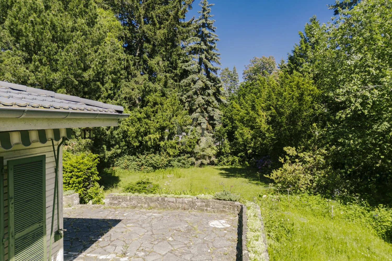 Wunderschöne Grünlage