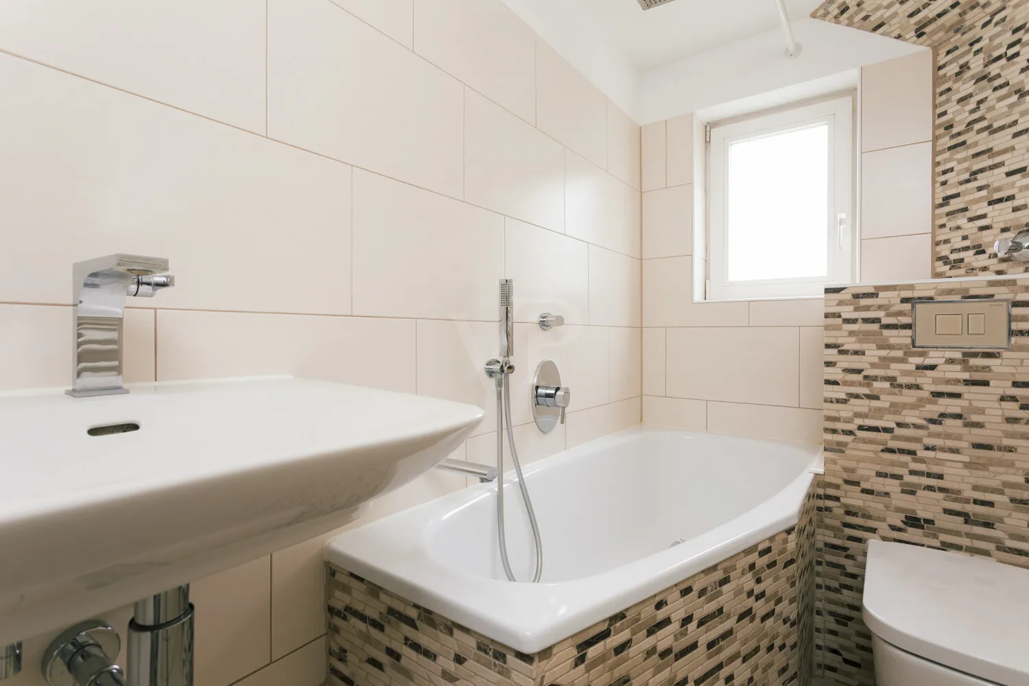 Bad mit Wanne
