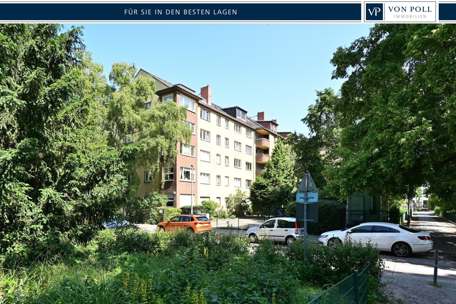 Hausansicht vom Park