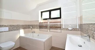 von_poll_real_estate_property_25087001_image_6