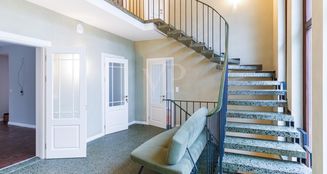 von_poll_real_estate_property_25087001_image_0